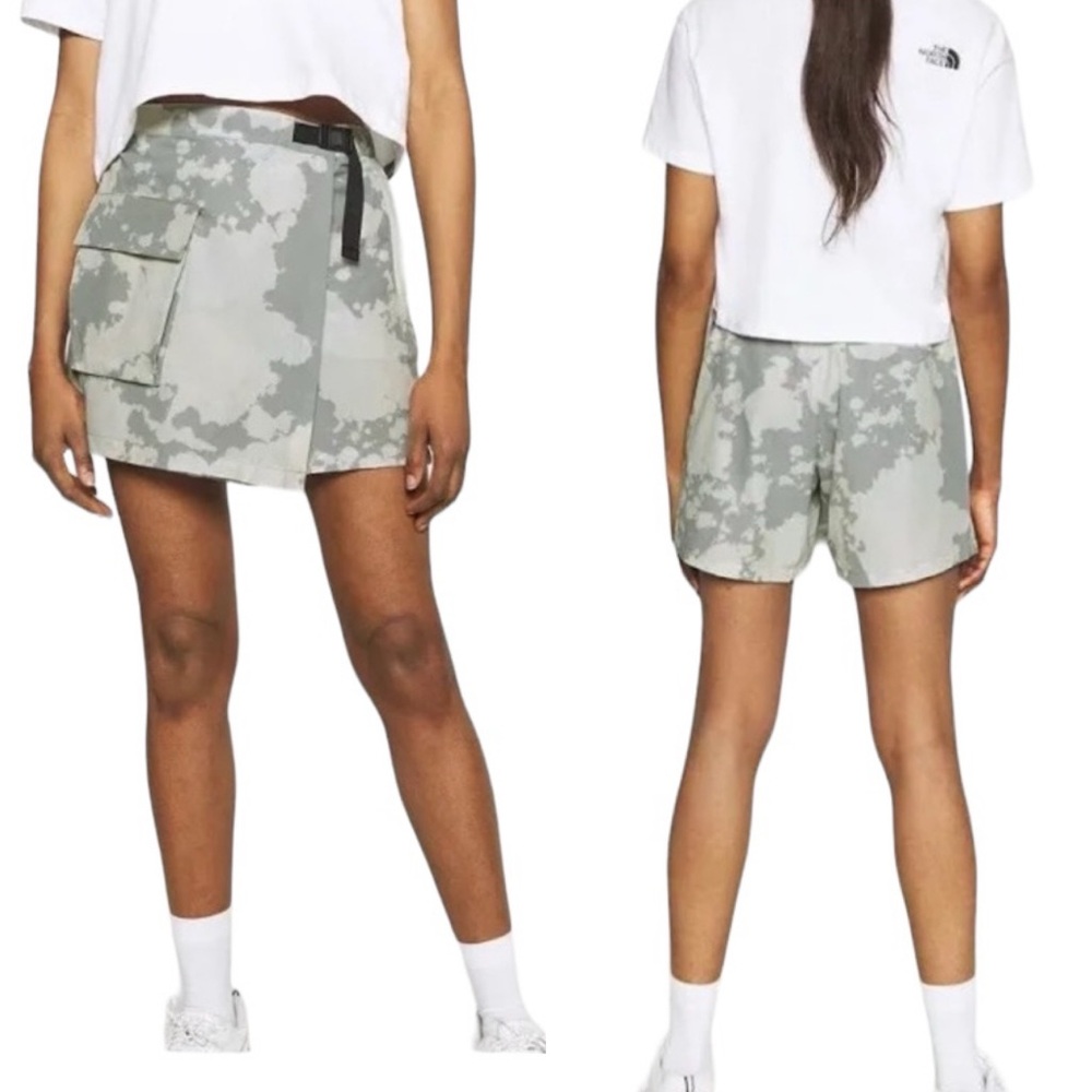 The North Face Skort Paramount Wrought Iron Surreal Sky Print 14